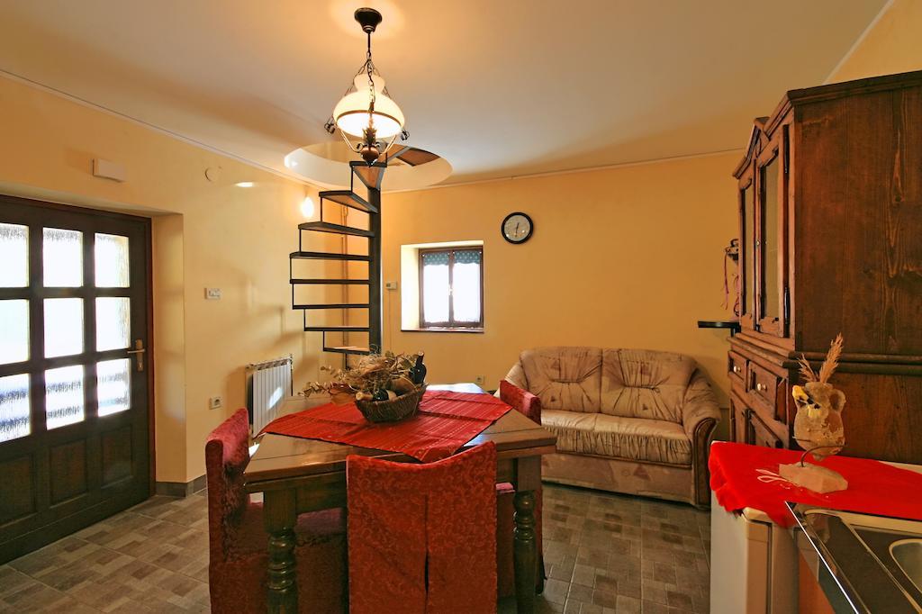 Apartments Bazjak リヴァデ 部屋 写真